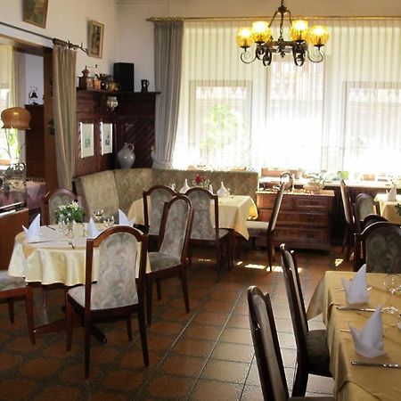 Hotel Garni Hauth แบร์นคาสเทล-คืสท์ ภายนอก รูปภาพ