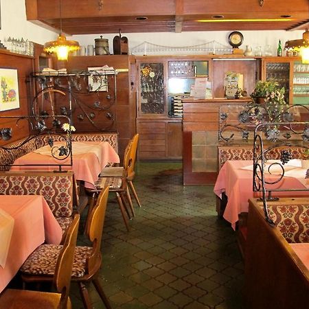 Hotel Garni Hauth แบร์นคาสเทล-คืสท์ ภายนอก รูปภาพ